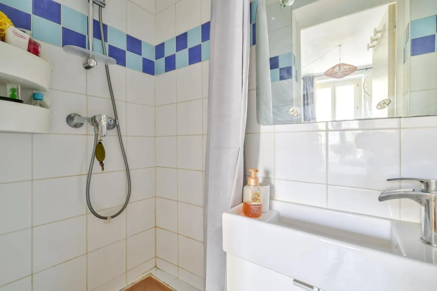 Lovely 1Br Flat Near Voltaire Metro Station Paris 0*,  France