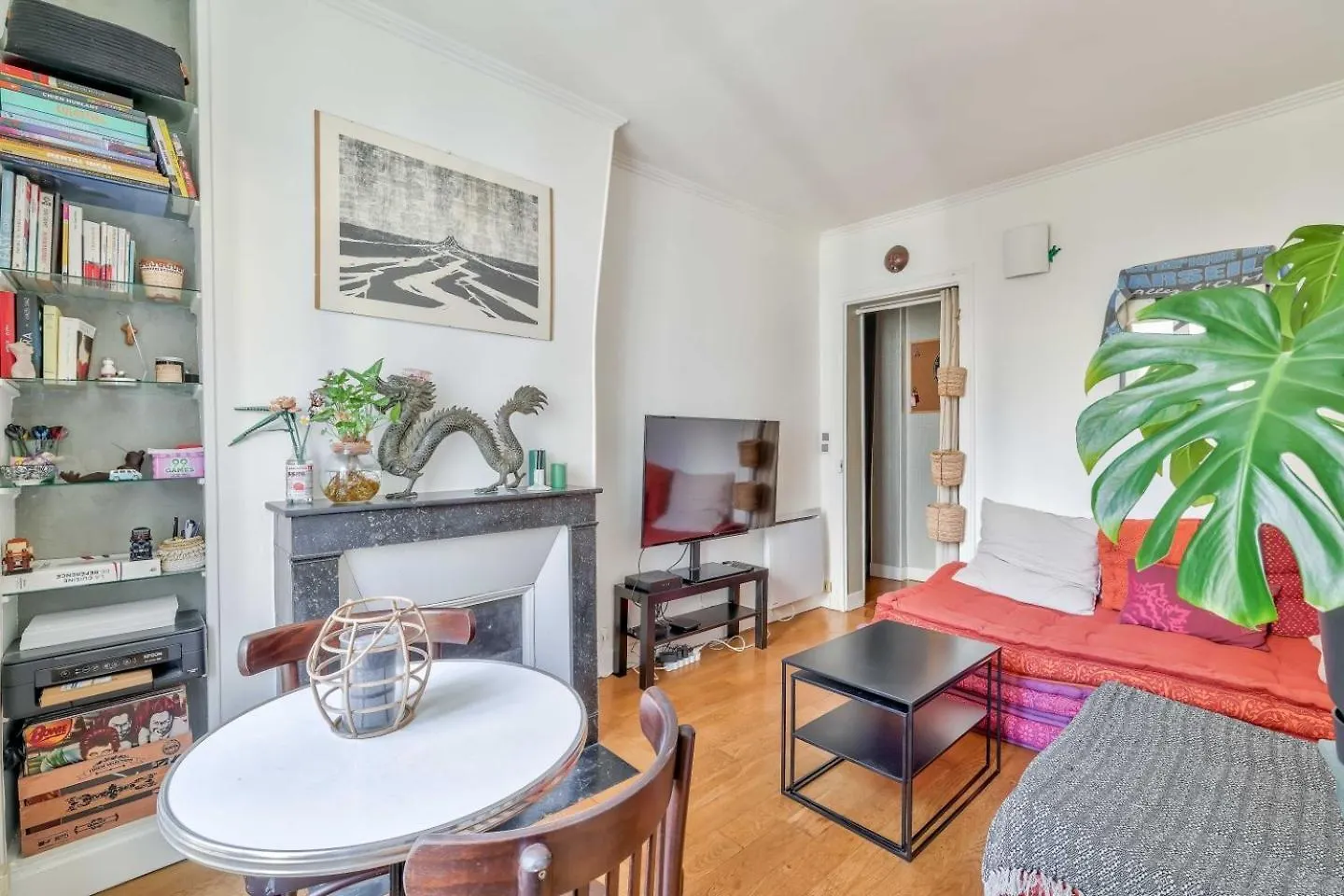 Lovely 1Br Flat Near Voltaire Metro Station Paris Apartment