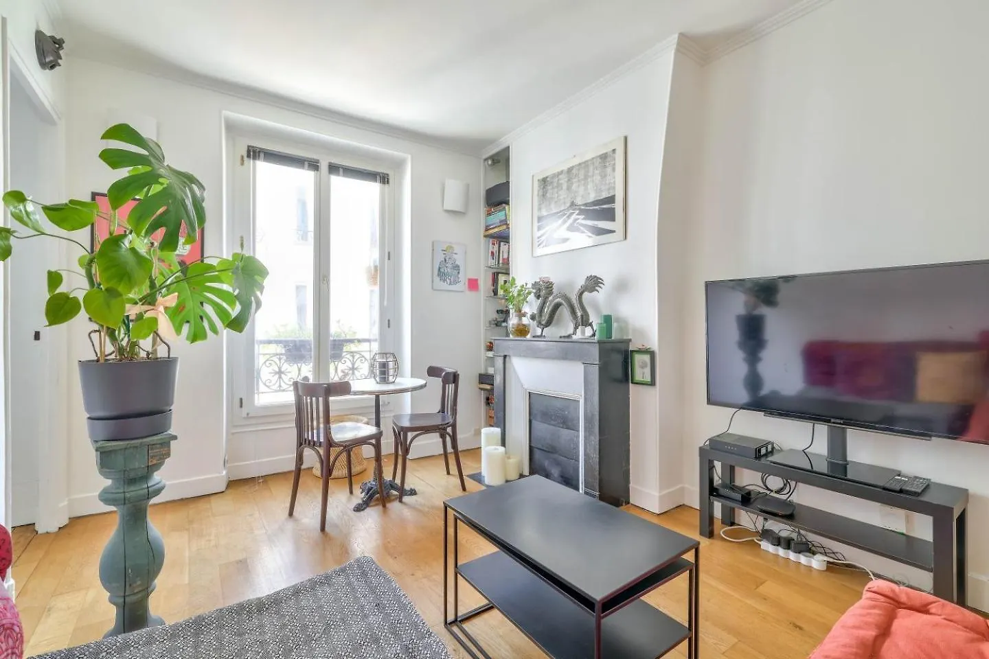 Apartment Lovely 1Br Flat Near Voltaire Metro Station Paris France
